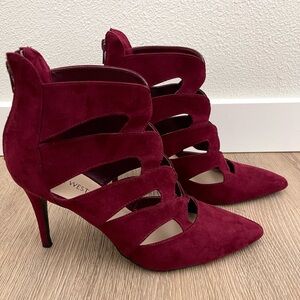 Nine West Burgundy Heels. Like New.